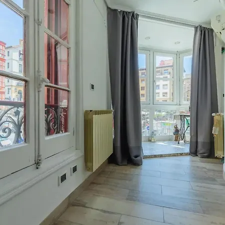 Modern In With Internet