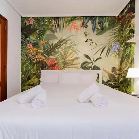 Modern In With Internet * Bilbao